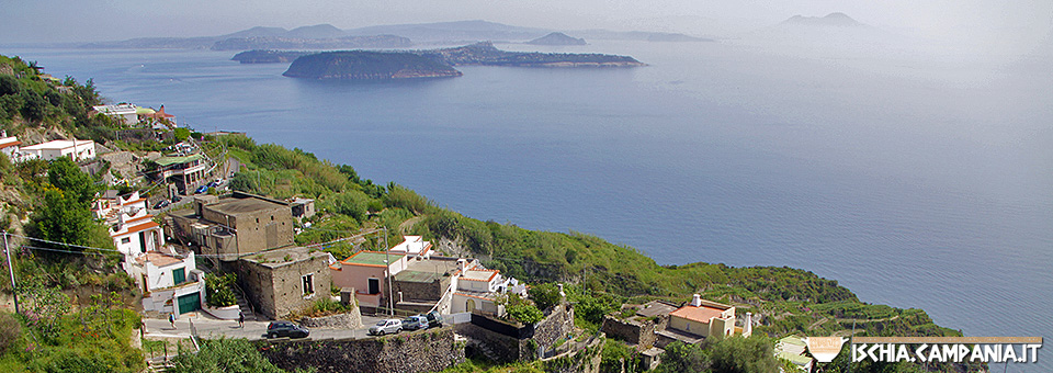 Campagnano, il borgo incantato tra terra e mare