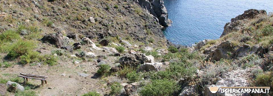 I sentieri di Panza, paradiso del trekking tra terra e mare